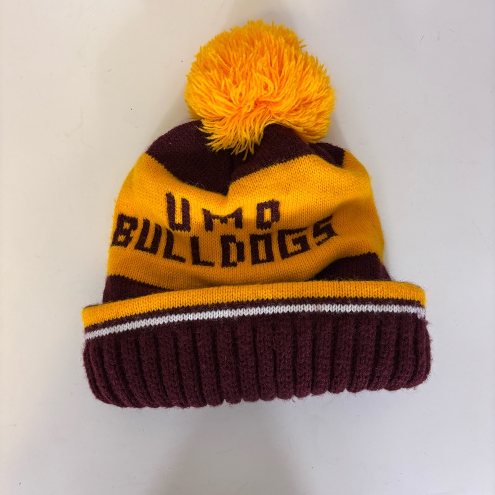 UMD Bulldogs Pom-Pom Winter Beanie Hat Maroon and Yellow Unisex